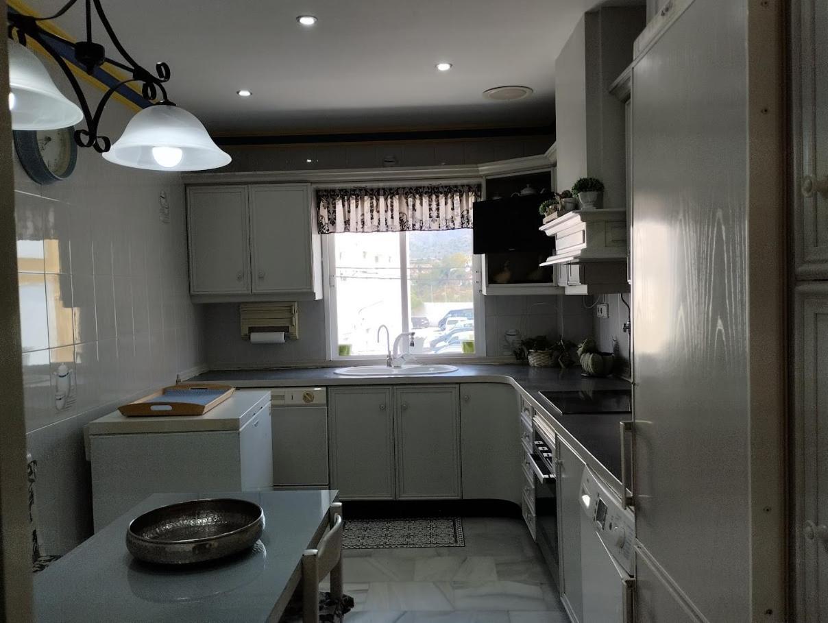 Casa Con Terraza Privada Villa เนร์คา ภายนอก รูปภาพ