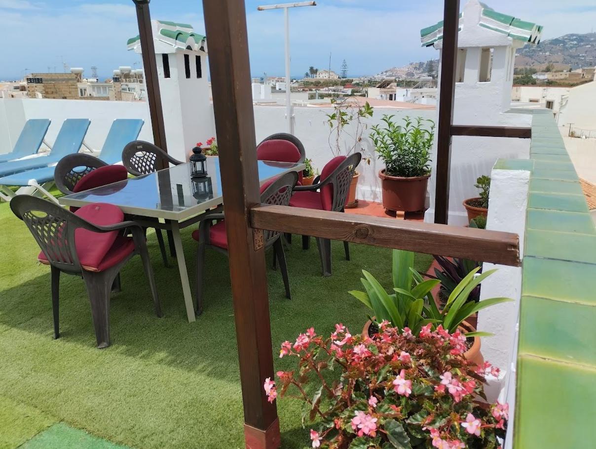 Casa Con Terraza Privada Villa เนร์คา ภายนอก รูปภาพ