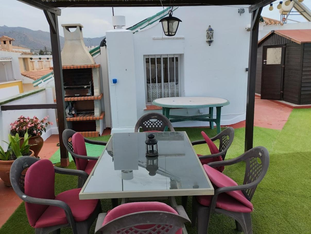 Casa Con Terraza Privada Villa เนร์คา ภายนอก รูปภาพ
