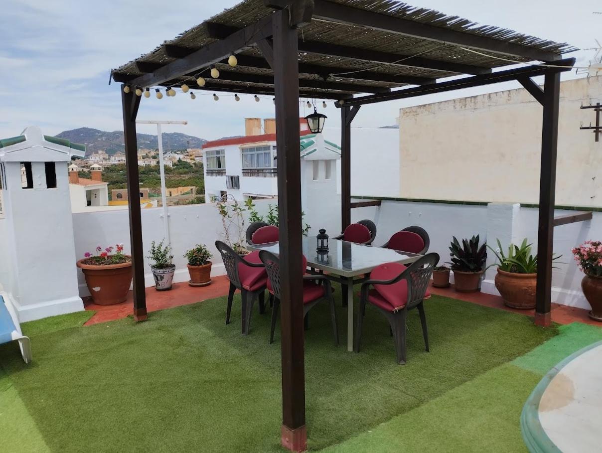 Casa Con Terraza Privada Villa เนร์คา ภายนอก รูปภาพ